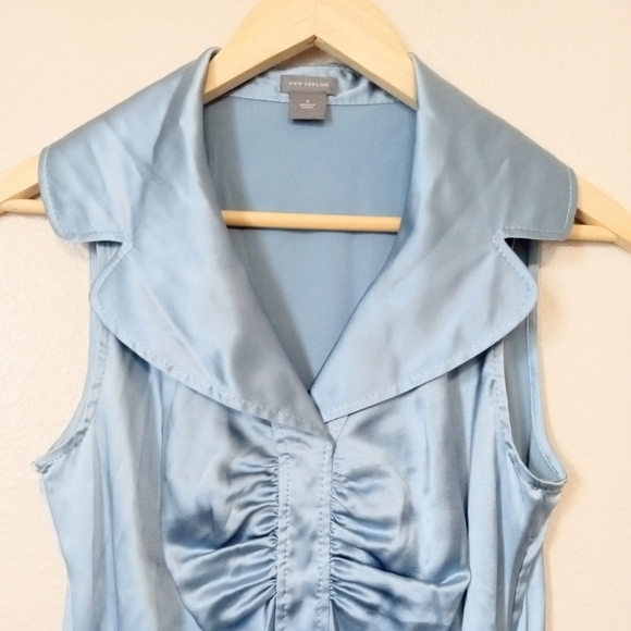 Ann Taylor Sleeveless Ruched Metallic Blue Silk Blouse Y2K - Picture 3 of 11